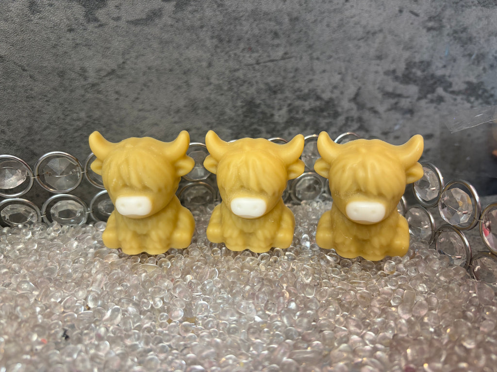 Highland Cow Soy Wax Melts Laundry Scents.
