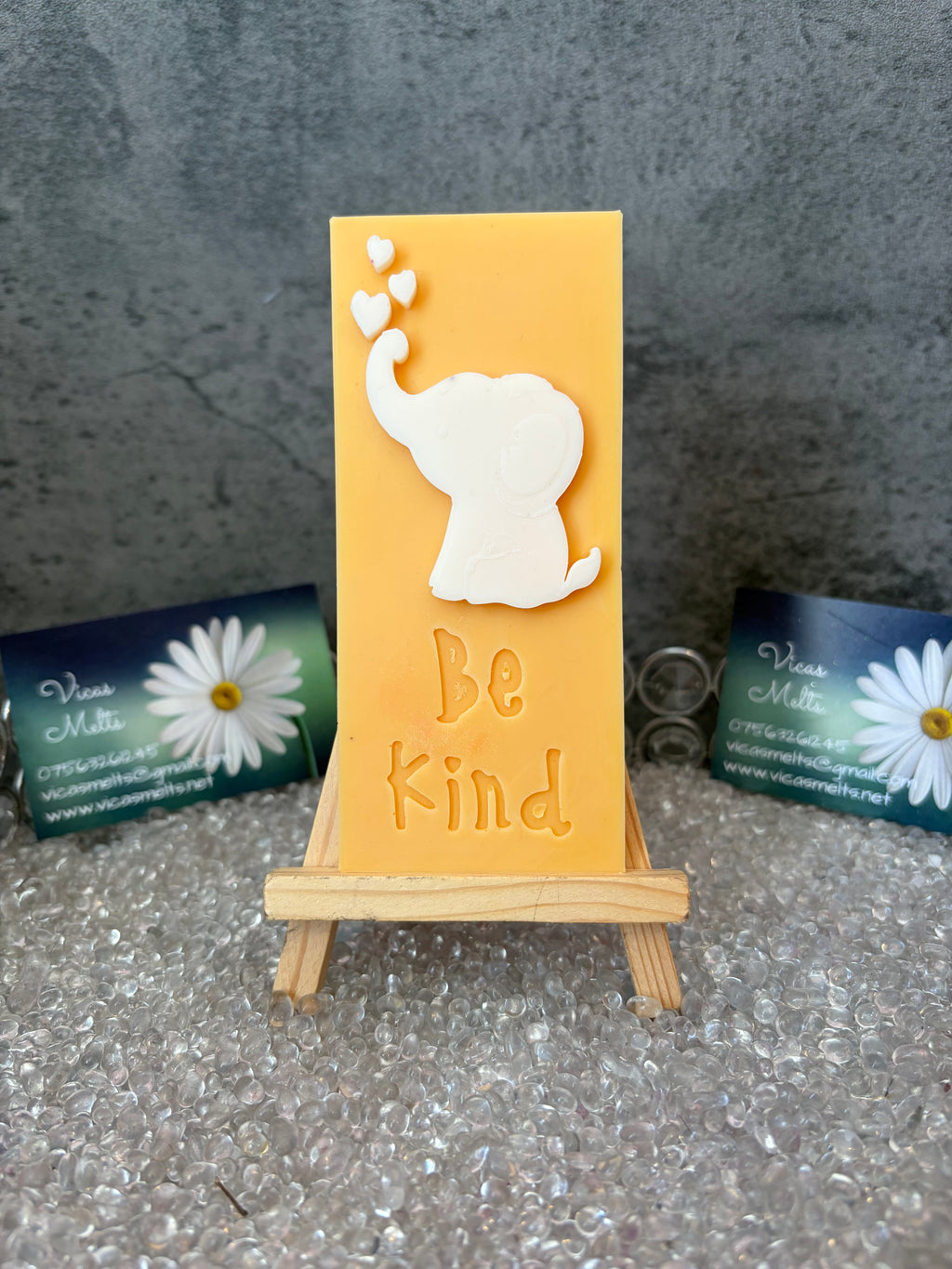 Soy Wax Be Kind Snap Bars, Laundry Scents.