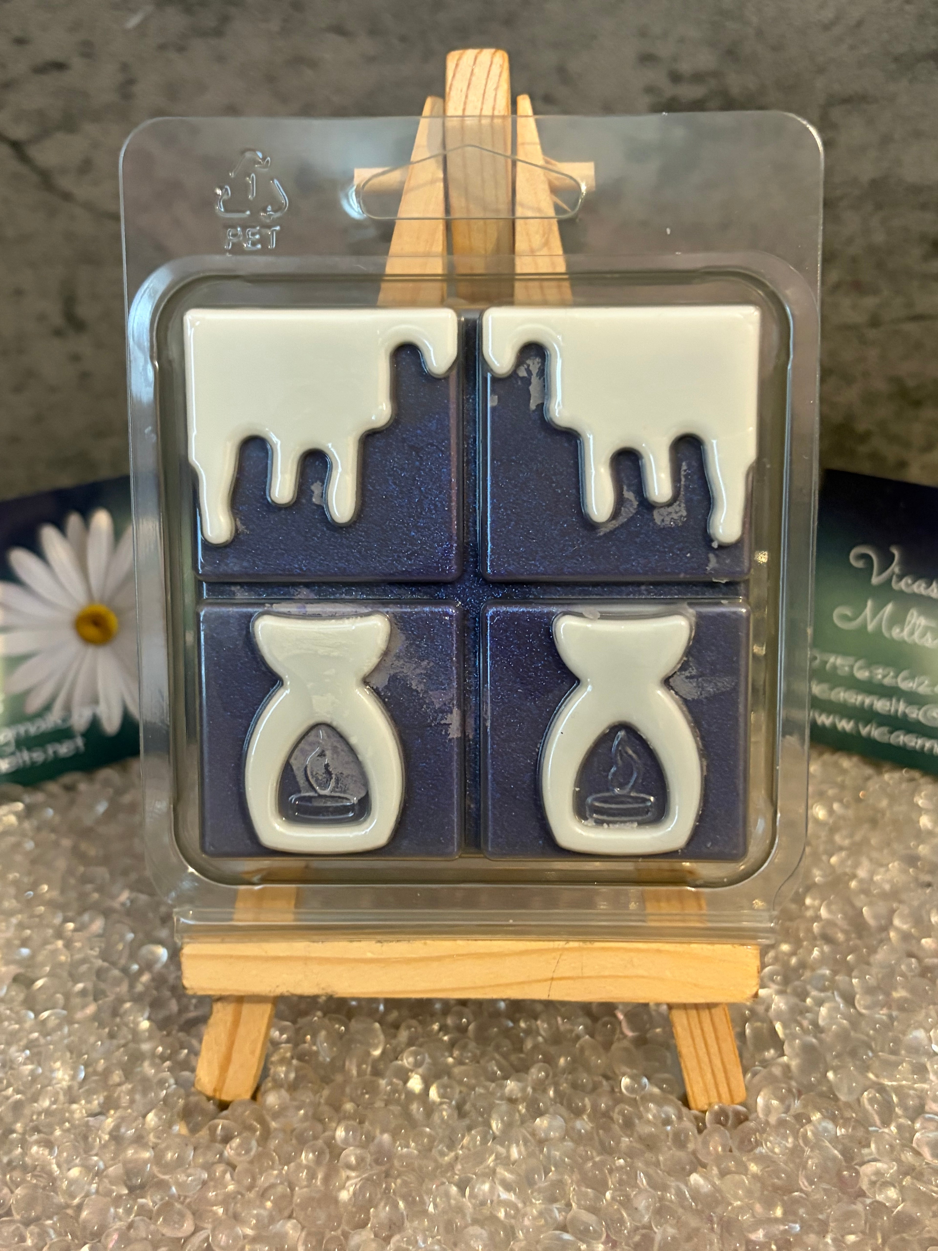 4 Section Burner Clamshells, Laundry Scents