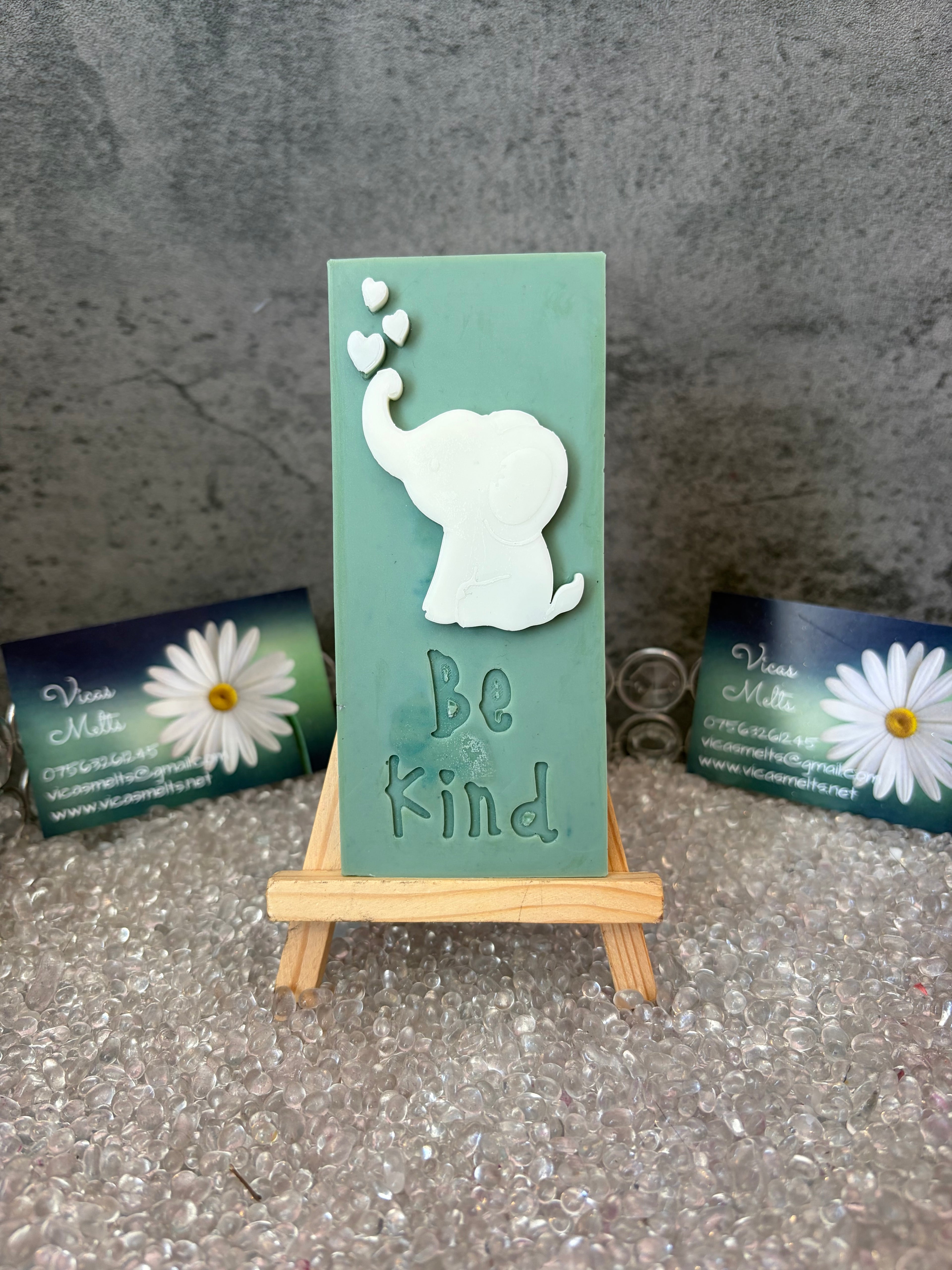 Soy Wax Be Kind Snap Bars, Laundry Scents.