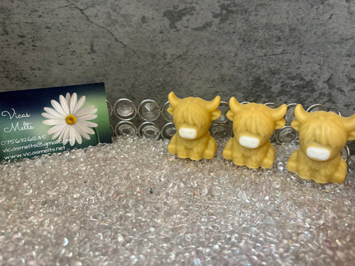 Highland Cow Soy Wax Melts Laundry Scents.